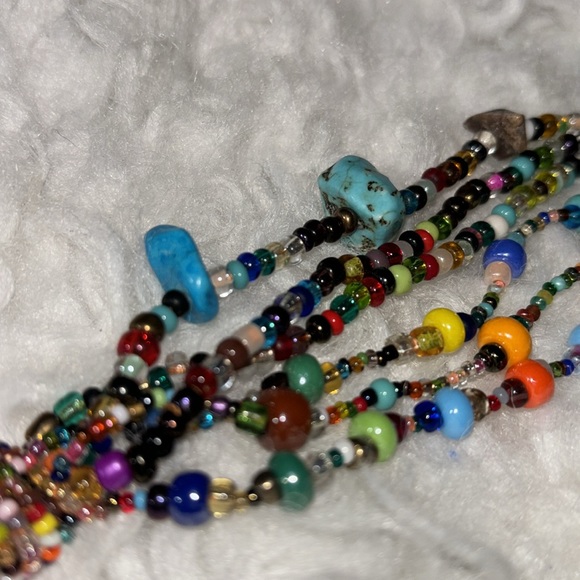 Beautiful 6-strand Beaded Double Magnetic Clasp Bracelet - Picture 7 of 11